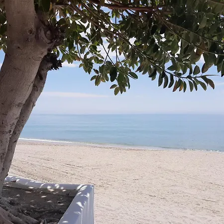 Playa Torecilla Beachfront Nerja Extérieur photo