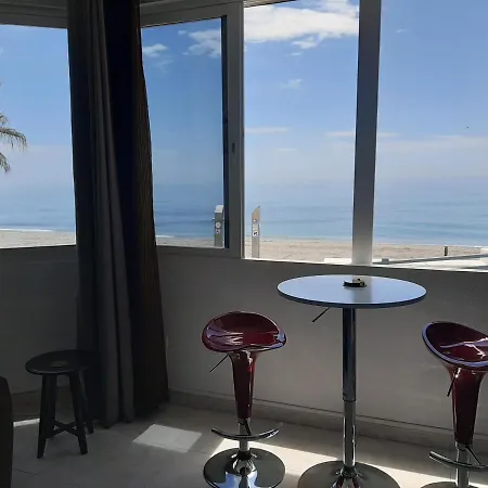 Playa Torecilla Beachfront Nerja Extérieur photo